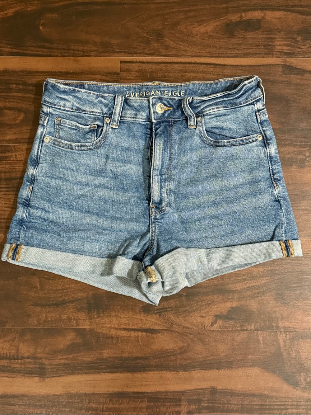 American Eagle Women's Blue Denim Mom Shorts